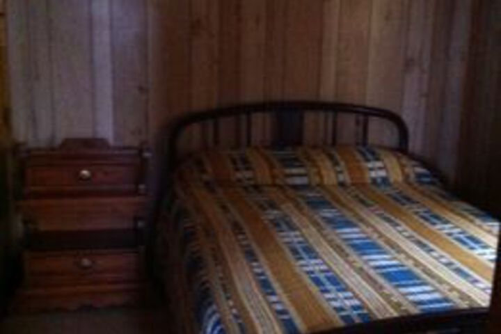 Room 4 of 10