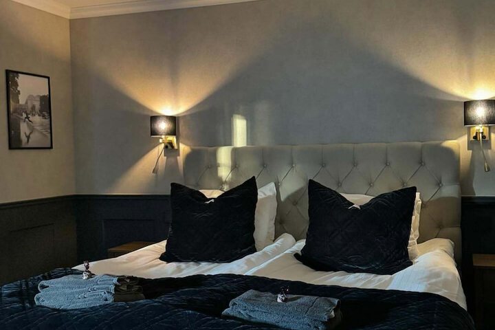 Room 5 of 35