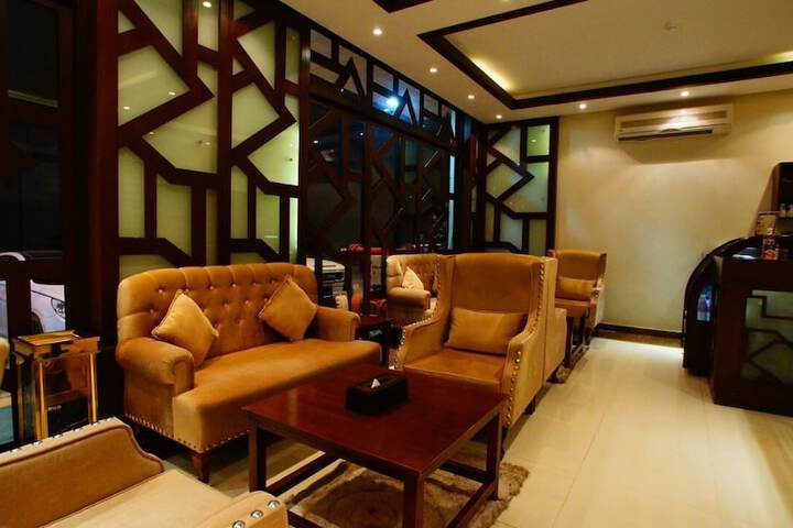 Guest Lobby