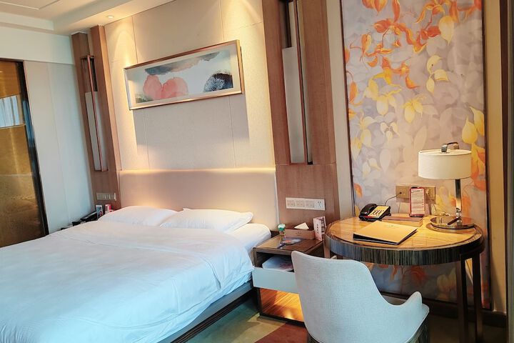 Room 19 of 50
