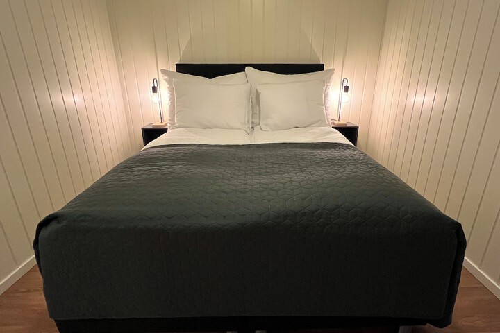 Room 12 of 24