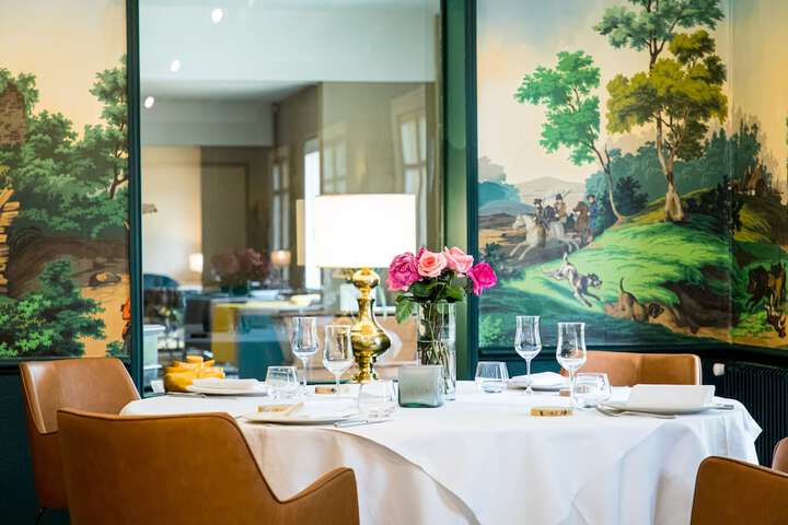Dining Photos