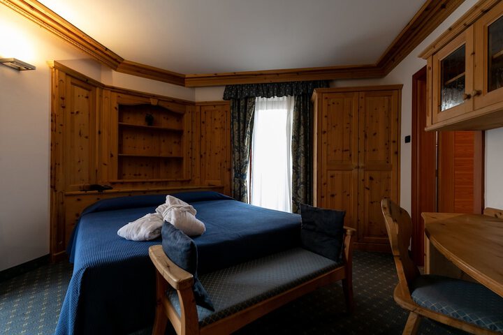 Room 19 of 104