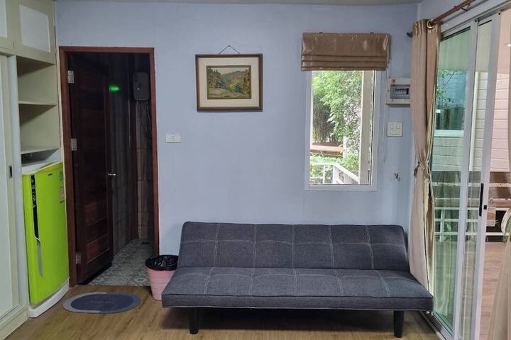 Room 77 of 195