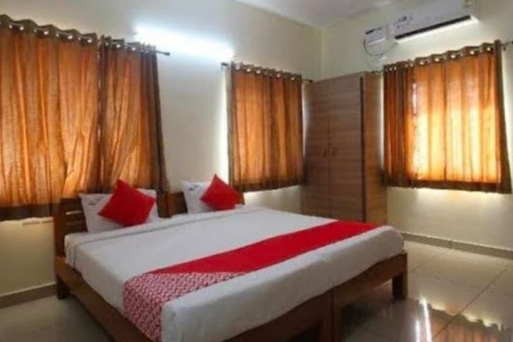 Room 3 of 13