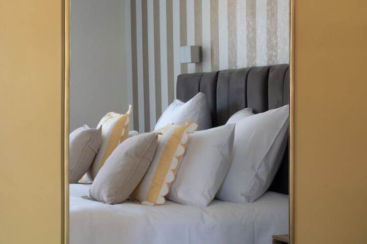 Room 26 of 47