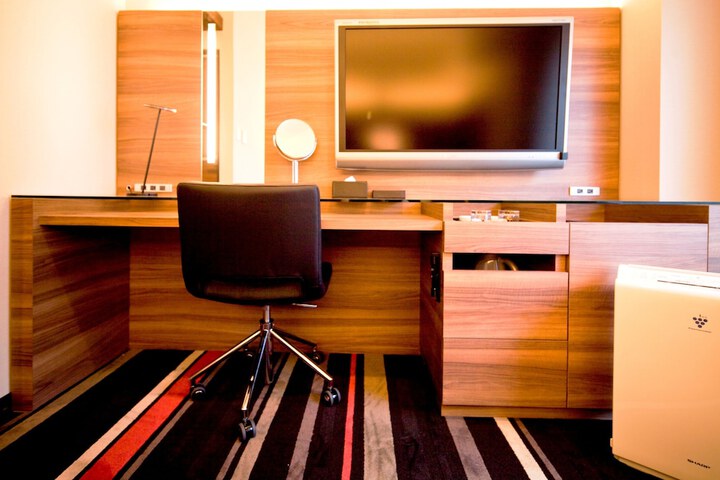 In-room business center