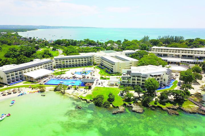 Hotel 214 of 218
