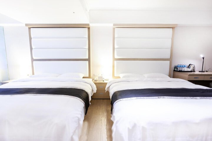 Room 18 of 51