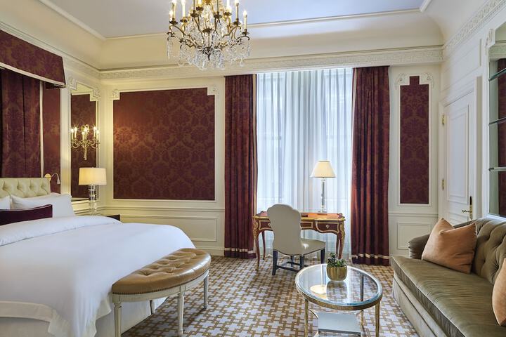 Room 5 of 31