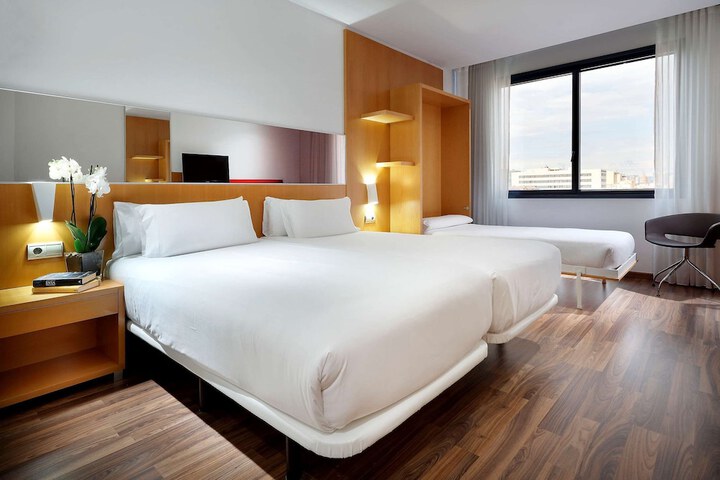 Room 30 of 58