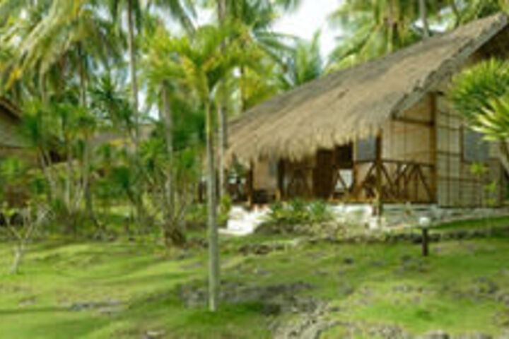 Hotel Exterior 9 of 34