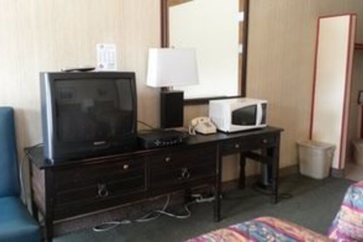 Room 15 of 17