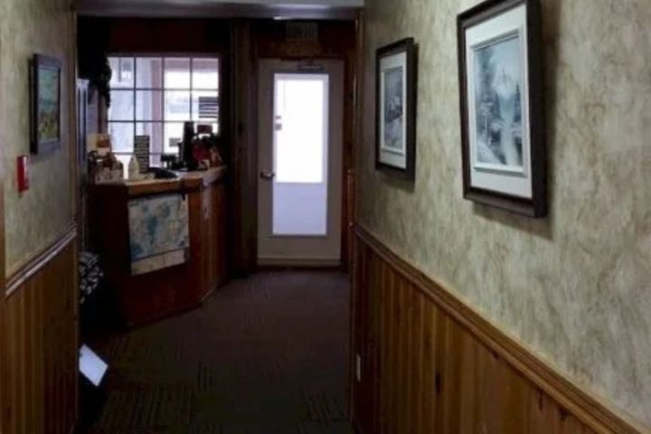 Room 13 of 23