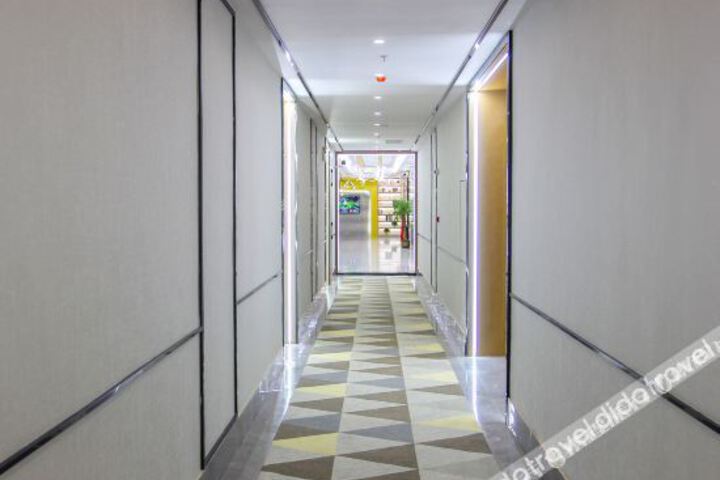 Hotel Interior 7 of 13