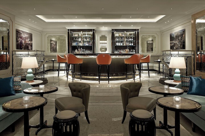 Lounge 78 of 88