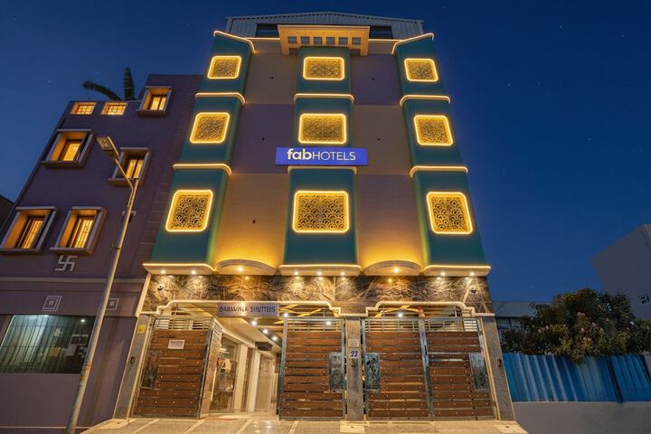 Fabhotel saravana shelters residency - Near tambaram railway station