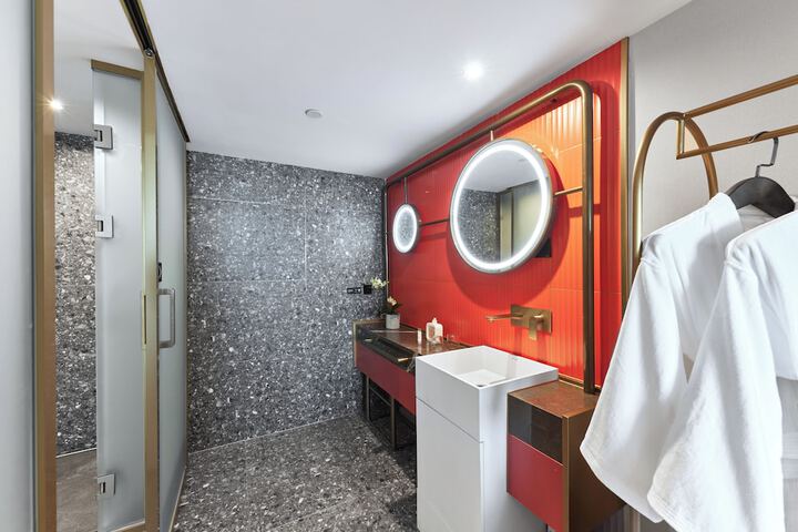 Room 40 of 52