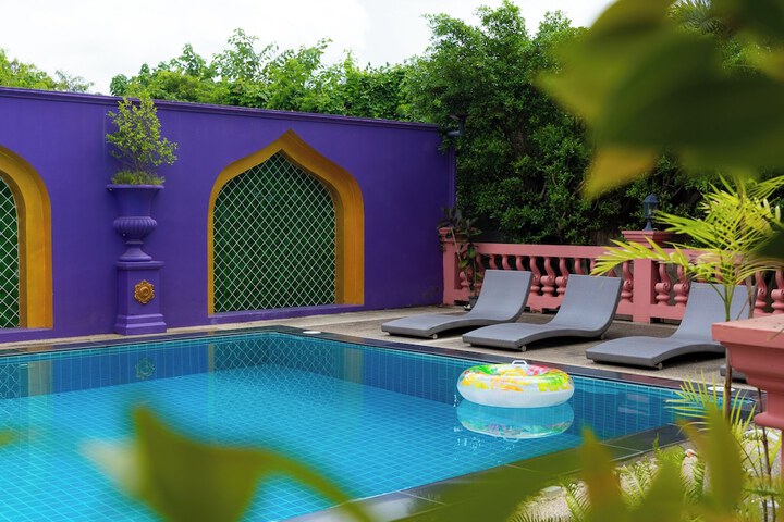 Pool 56 of 79