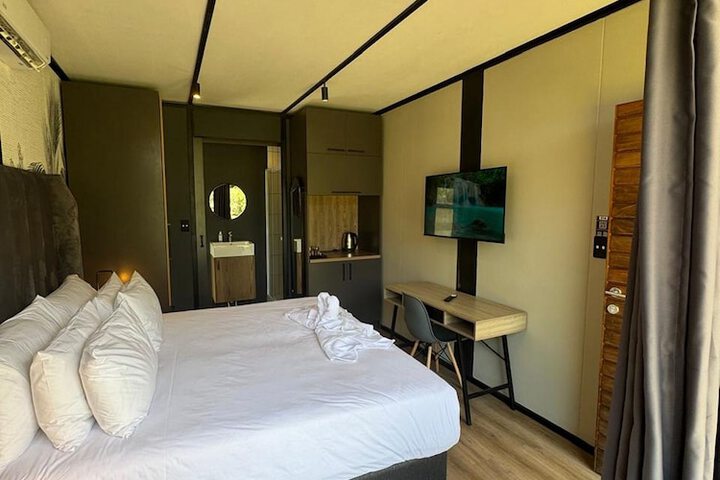 Room 124 of 275