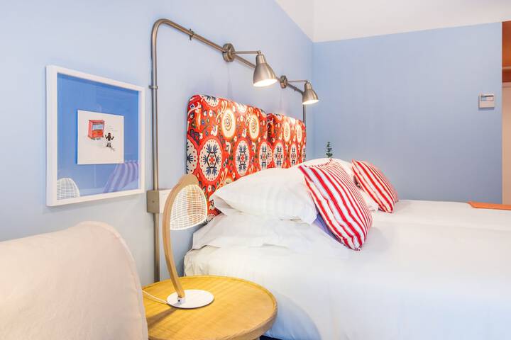 Room 5 of 19
