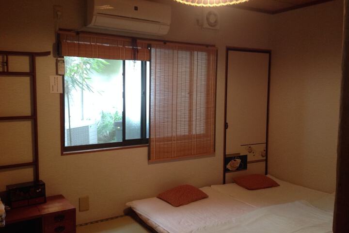 Room 7 of 23