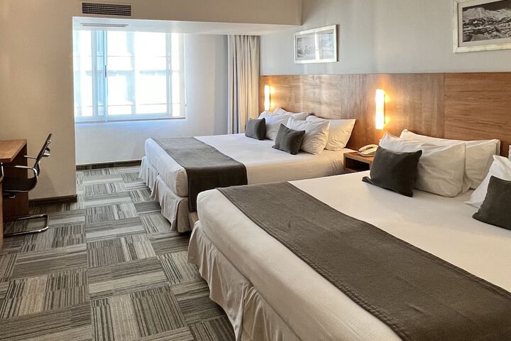 Room 16 of 42