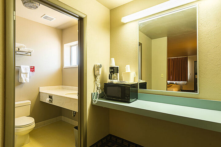 Room 4 of 53