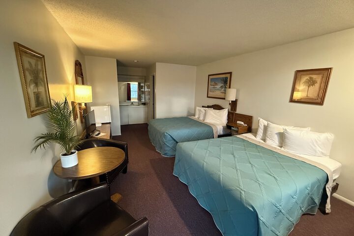 Room 35 of 79