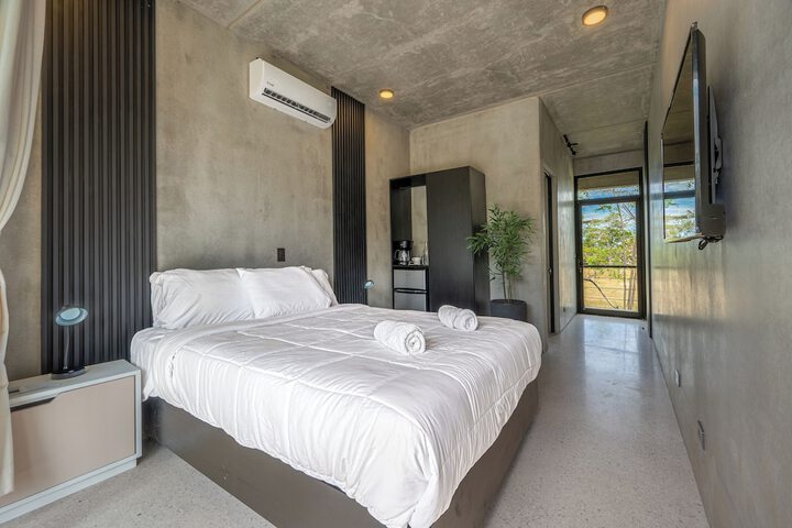 Room 3 of 30