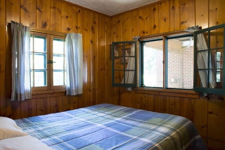 Room 9 of 96