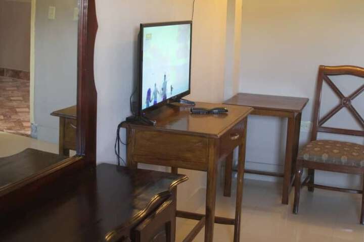 Room 4 of 24