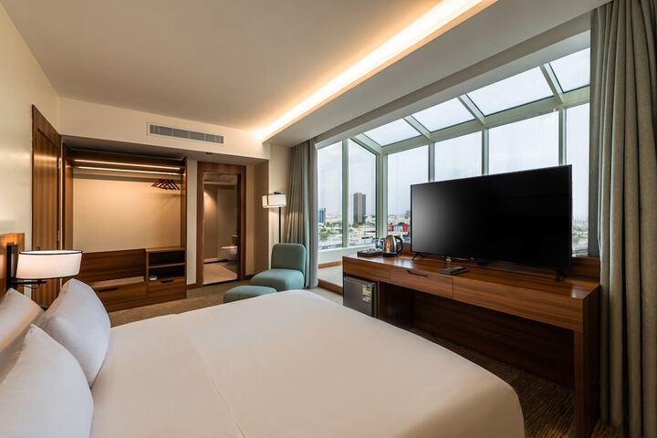 Room 13 of 50