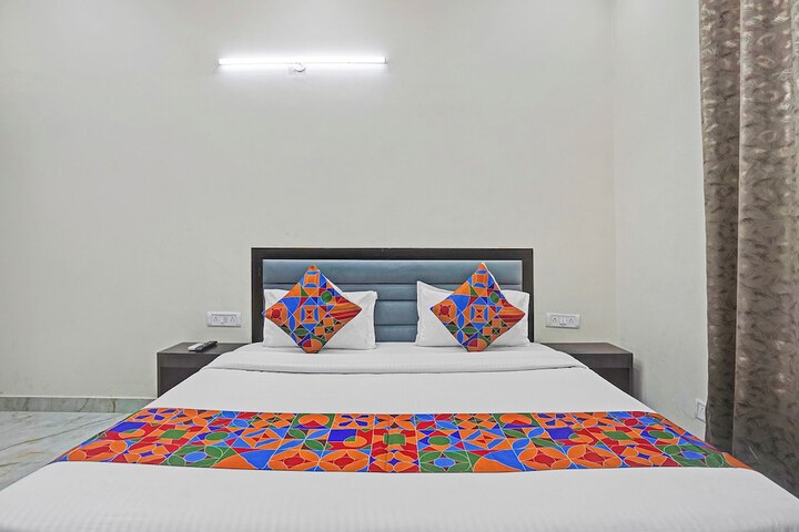 Room 16 of 26