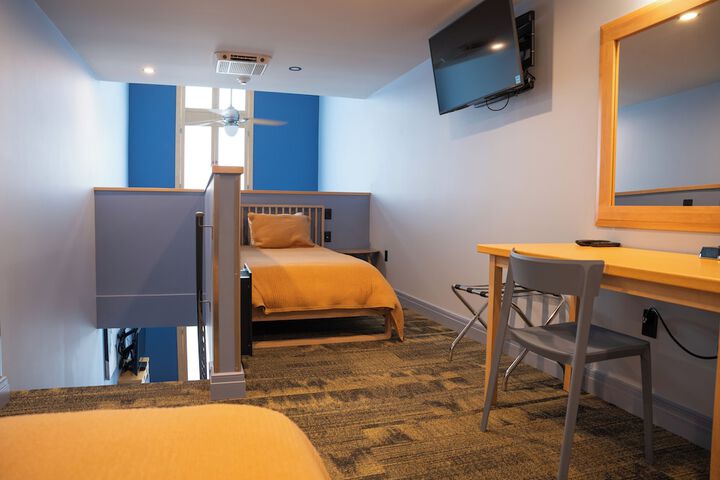 Room 18 of 50