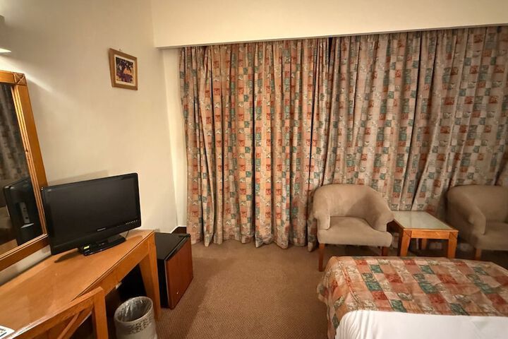 Room 17 of 58