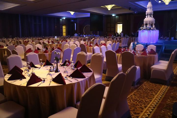 Ballroom/Hall 84 of 91