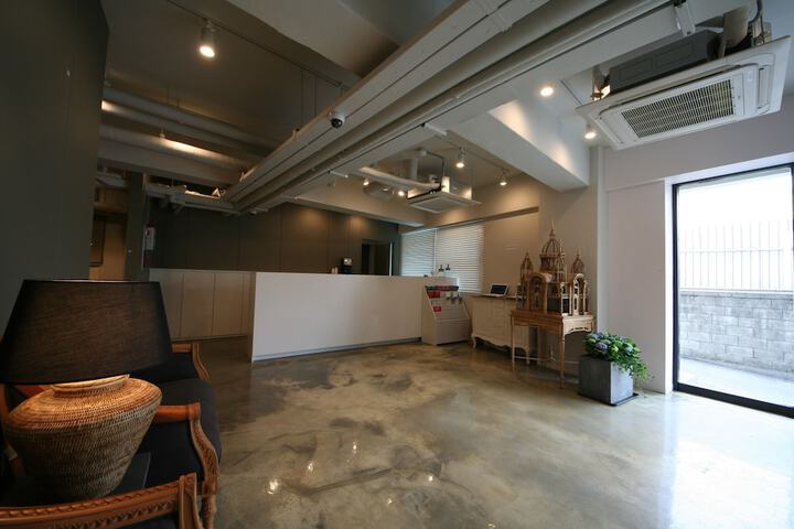 Guest Lobby