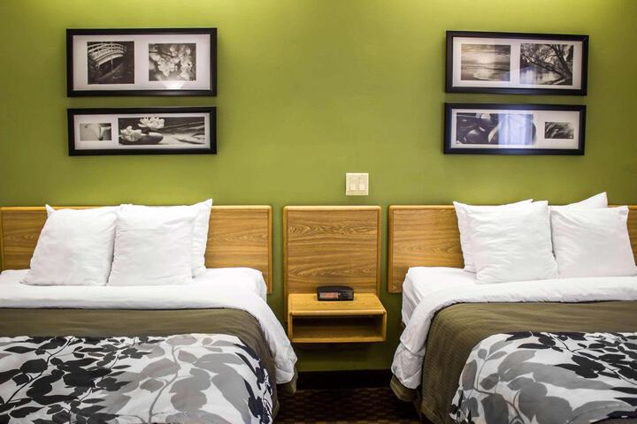 2 Double Beds (4 of 4)
