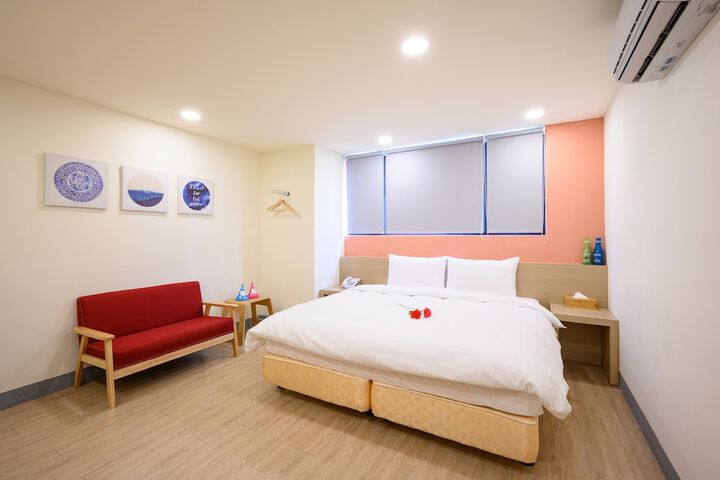 Room 3 of 31