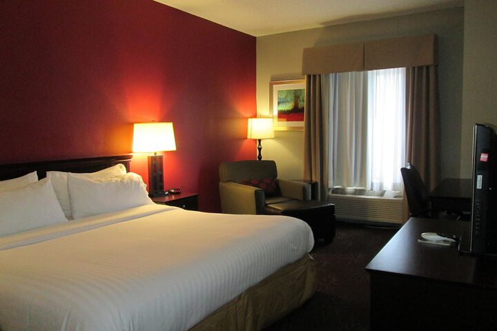 Room 26 of 81