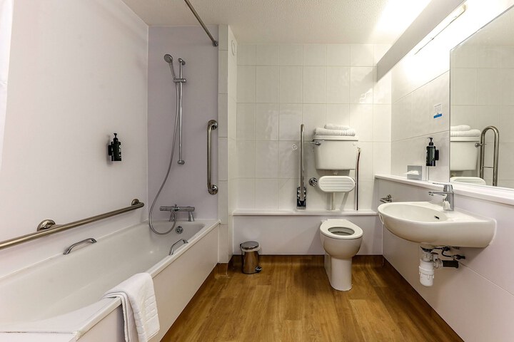 Room 40 of 50