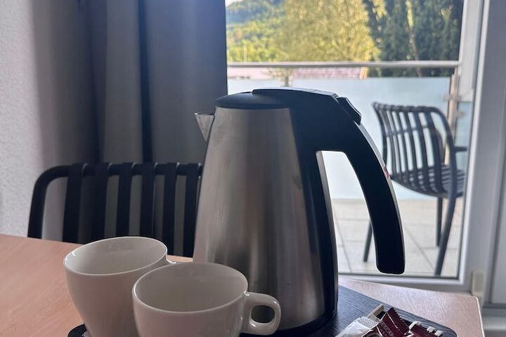 Breakfast/Coffee Service 33 of 56