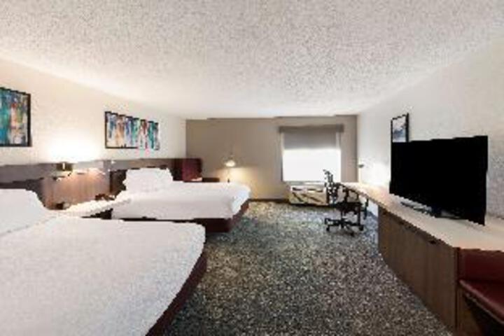 Room 33 of 33