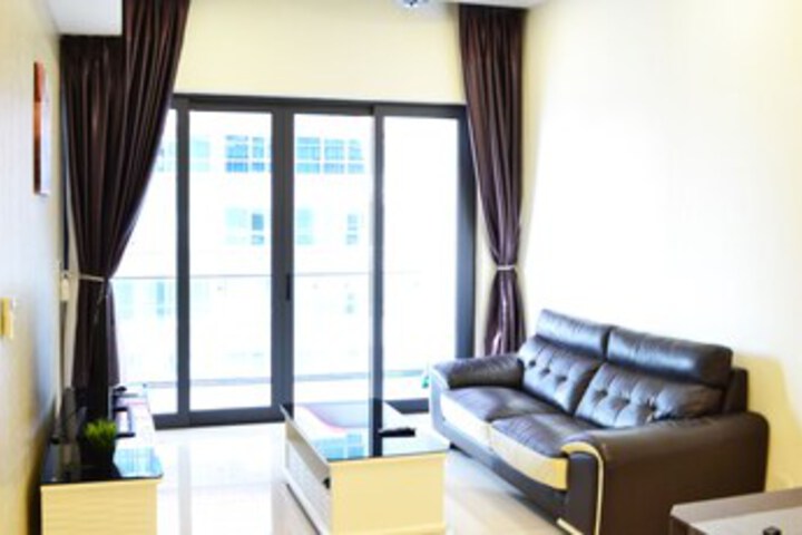 Room 17 of 38
