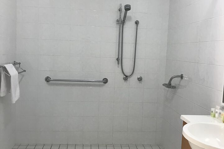Room 26 of 43
