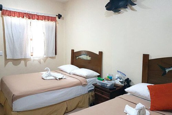Room 9 of 40