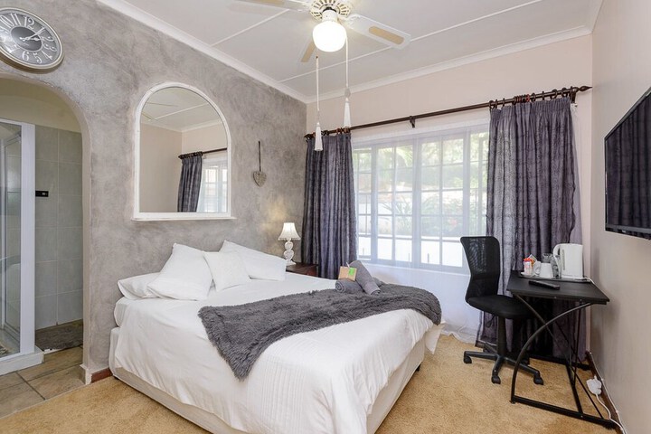 Room 4 of 54