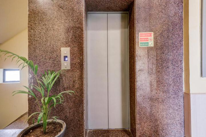 Hotel O Sapphire Near Omaxe Gurgaon Mall