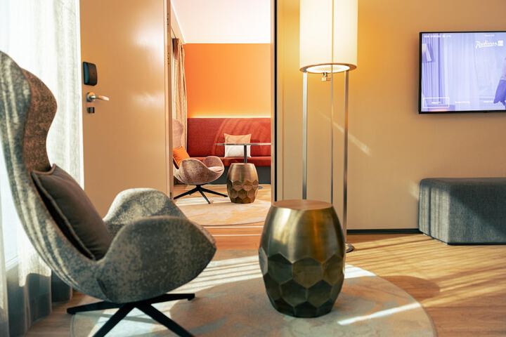 Room 74 of 289